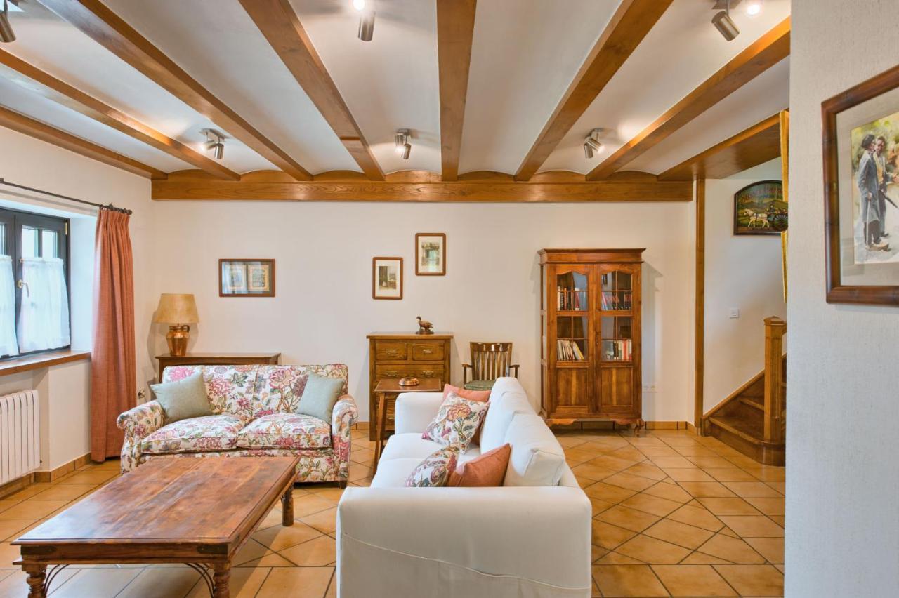 Casas Rurales El Llugaron Miravalles Exteriör bild