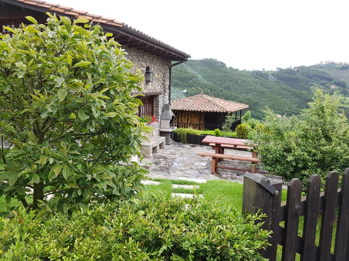 Casas Rurales El Llugaron Miravalles Exteriör bild