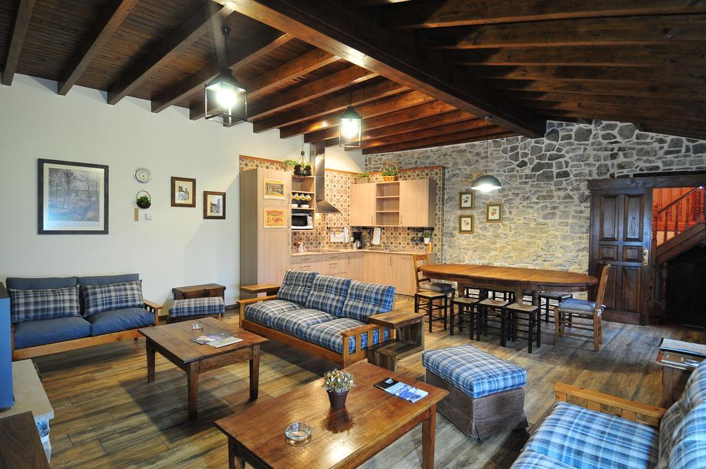 Casas Rurales El Llugaron Miravalles Exteriör bild